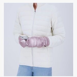 isotoner Quilted Puffer Mittens in Light Mauve